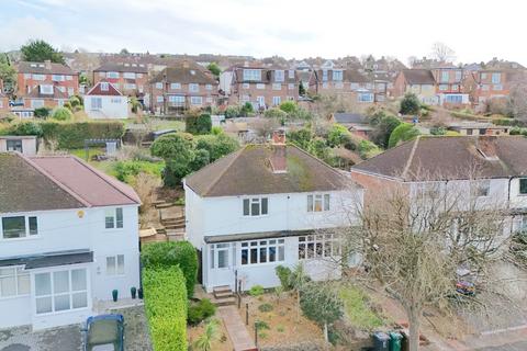 2 bedroom house to rent, Highfield Crescent, Brighton, East Sussex, BN1