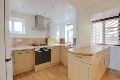 2 bedroom house to rent, Highfield Crescent, Brighton, East Sussex, BN1