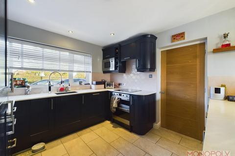 Avonlea Burton Road, Rossett, Wrexham, LL12 0HU