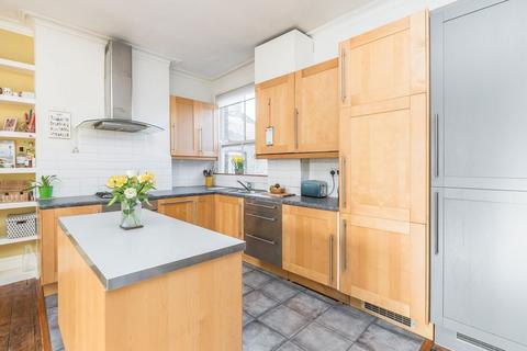 2 bedroom flat for sale, Richmond Parade, East Twickenham TW1