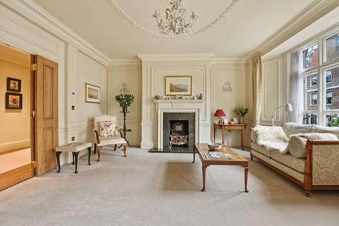 3 bedroom flat for sale, Weymouth Street, Marylebone Village, London, W1G