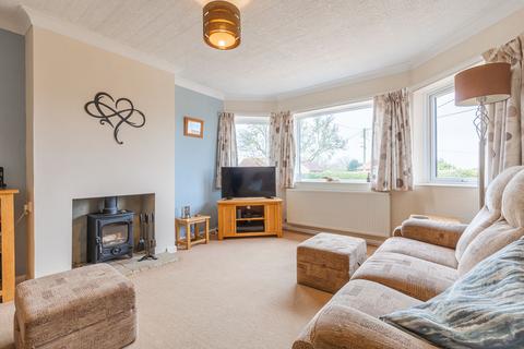 3 bedroom detached bungalow for sale, Lynn Road, Ingoldisthorpe, PE31