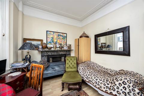 Studio for sale, Montpelier Place, Brighton