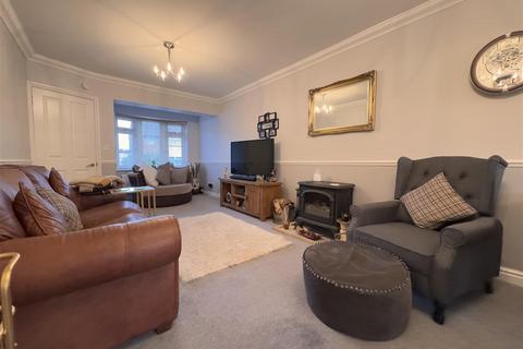 4 bedroom semi-detached house for sale, Boness Road, Swindon SN4