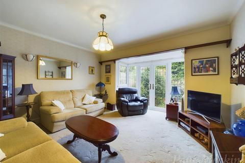 3 bedroom detached house for sale, Beech Avenue, South Croydon