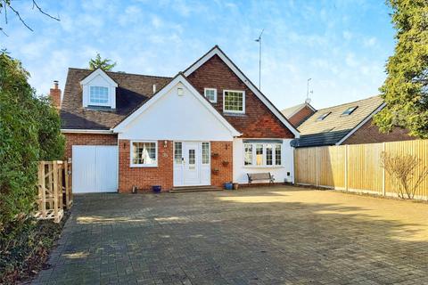 5 bedroom detached house for sale, Denmark Avenue, Woodley, Reading