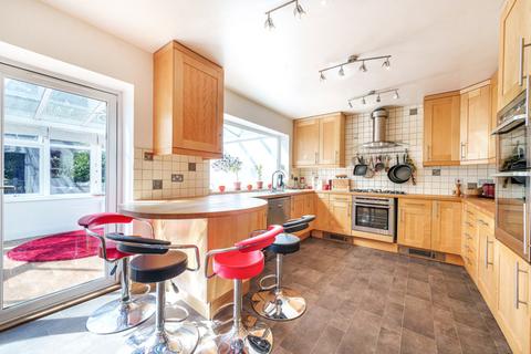 5 bedroom detached house for sale, Denmark Avenue, Woodley, Reading