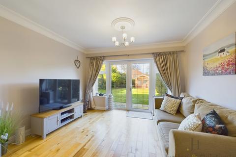 3 bedroom detached house for sale, Fairbourne Drive, Cheshire SK9