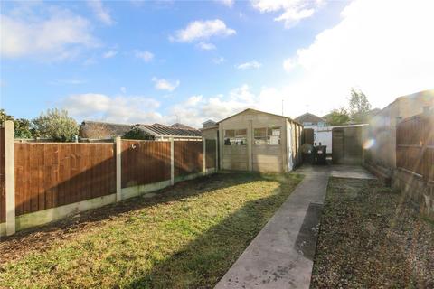 3 bedroom terraced house to rent, Yew Tree Drive, Bristol BS15