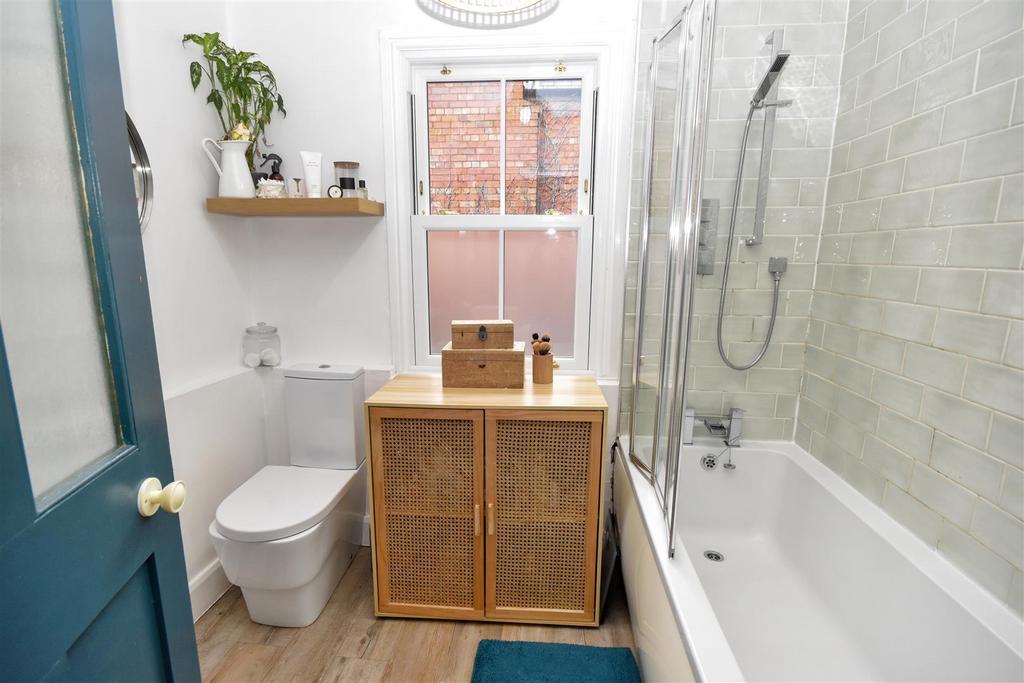 Family bathroom