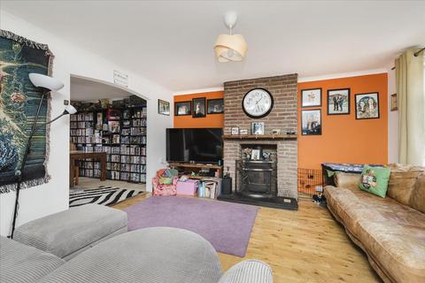 6 Bavelaw Crescent, Penicuik, EH26 9AT