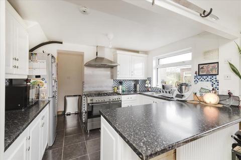 6 Bavelaw Crescent, Penicuik, EH26 9AT