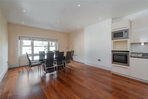 3 bedroom flat to rent, 8 Buckland Crescent, London NW3