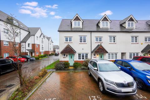 4 bedroom end of terrace house for sale, Ledger Close, Sittingbourne, ME10