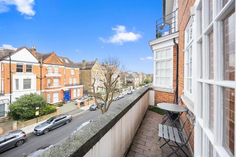 2 bedroom flat for sale, Cleve Road, South Hampstead NW6