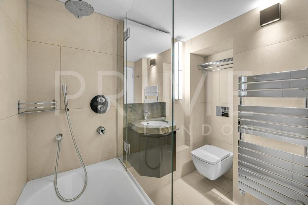 BATHROOM2 (25).jpg