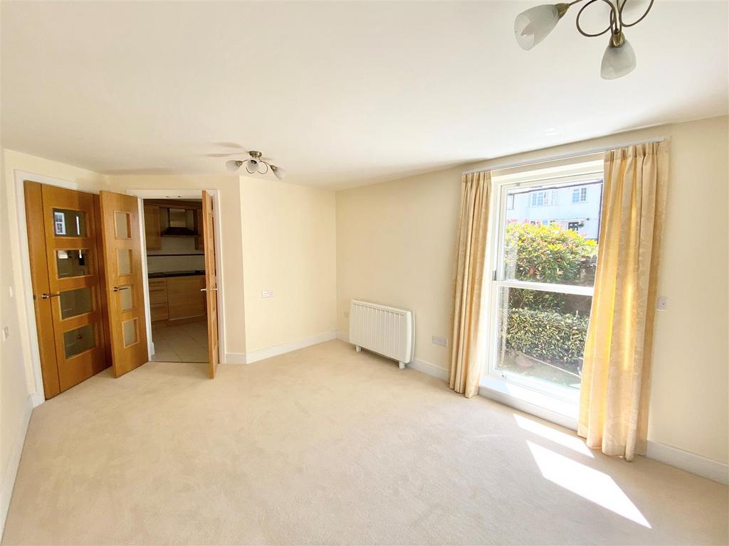 Living Room.jpg