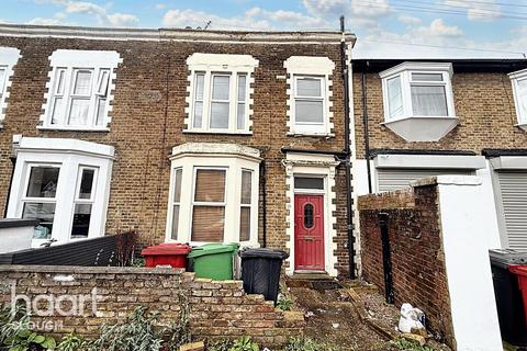 3 bedroom terraced house for sale, Park Street, Slough