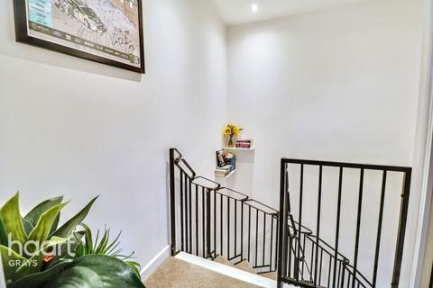 61 Curling Lane, Badgers Dene, Grays, RM17 5JJ