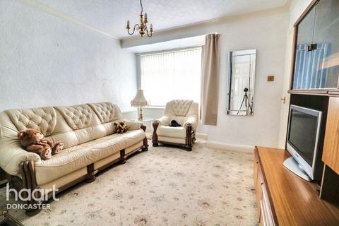 2 bedroom semi-detached house for sale, St Vincent Avenue, Doncaster