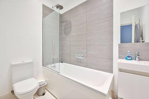 1 bedroom flat for sale, Merrow Street, Elephant and Castle, London, SE17