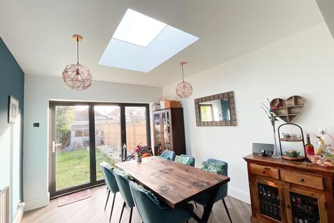 3 bedroom detached house for sale, Leigh-on-Sea SS9