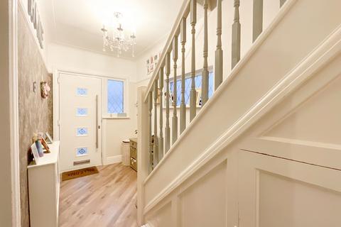 undefined, Leigh-on-Sea SS9