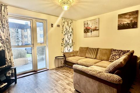 1 bedroom flat for sale, Adisham Gardens, Ashford, TN23 5