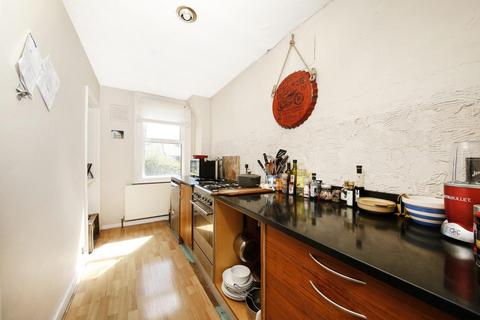 2 bedroom maisonette for sale, Trewsbury Road, Sydenham, London, SE26