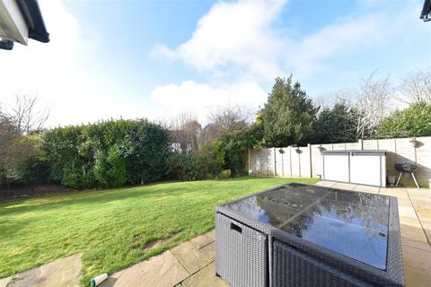 2 Lodge Way, Stevenage, SG2 8DB