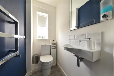 2 Lodge Way, Stevenage, SG2 8DB