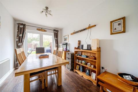 11 Beanfield Close, Riseley, Bedford, MK44 1ES