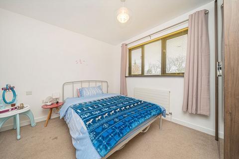 7 Grove Road, Isleworth, TW7 4JJ