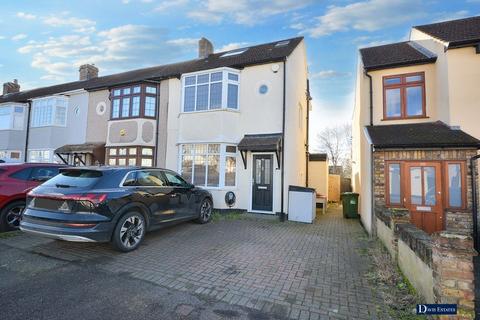 3 bedroom semi-detached house for sale, Harwood Avenue, Ardleigh Green, Hornchurch, RM11