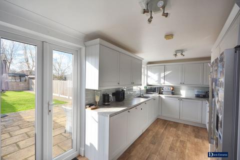3 bedroom semi-detached house for sale, Harwood Avenue, Ardleigh Green, Hornchurch, RM11