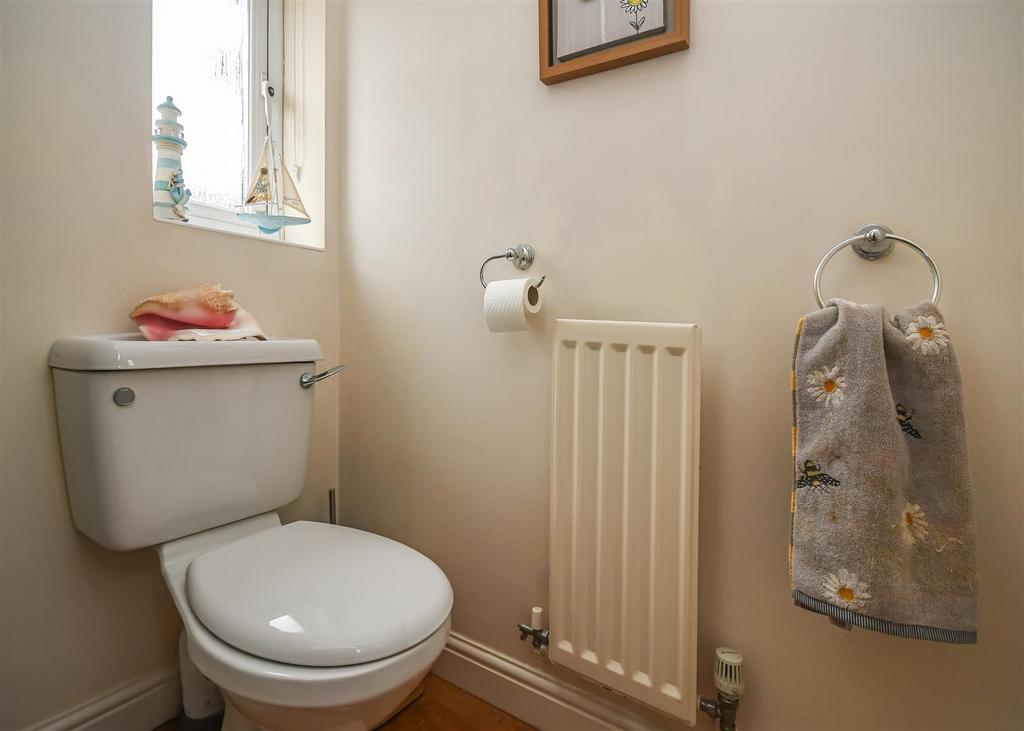 1 Park Avenue-Cloakroom.jpg