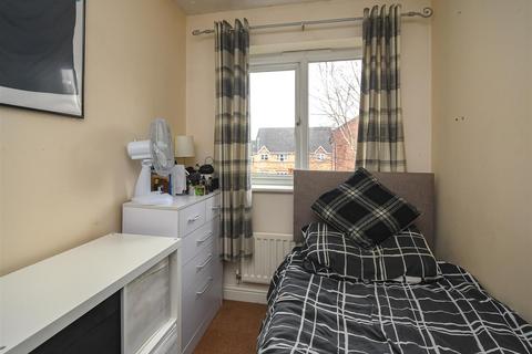 1 Park Avenue, Wombourne, Wolverhampton, WV5 0ND