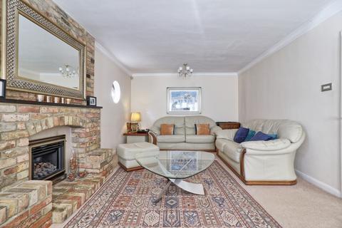 5 bedroom detached house for sale, Brookside, Hornchurch, RM11