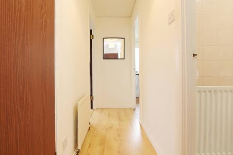1/6 Boat Green, Edinburgh, EH3 5LL
