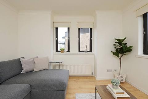 1/6 Boat Green, Edinburgh, EH3 5LL