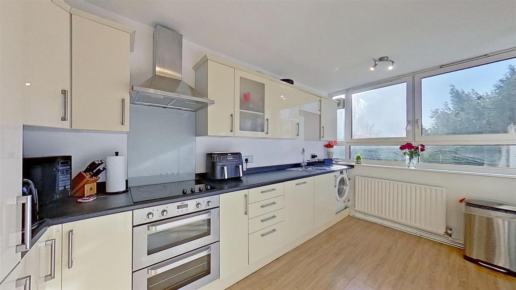 Winterfold-Close-Southfields-SW19-Kitchen.jpg