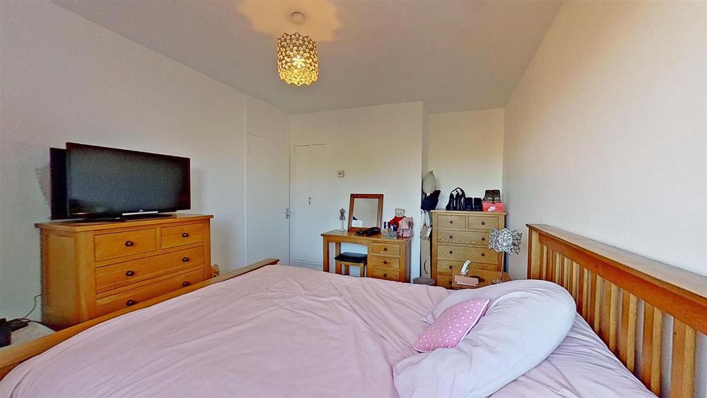 Winterfold-Close-Southfields-SW19-Bedroom-1.jpg
