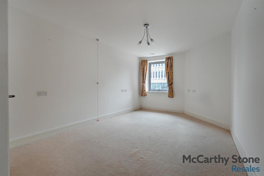 8635069-interior10-800.jpg