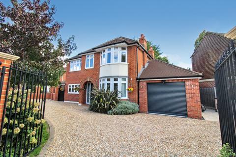 4 bedroom detached house for sale, Ashley Road,  Farnborough, GU14