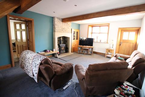 3 bedroom end of terrace house for sale, High Street, Steeton, Keighley, BD20