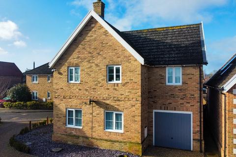 28 Bell Meadow, Hingham, Norwich, NR9 4HT