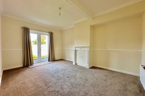 2 bedroom terraced house to rent, Waldegrave Road, Dagenham