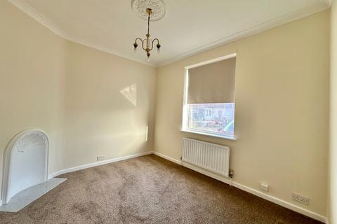 2 bedroom terraced house to rent, Waldegrave Road, Dagenham