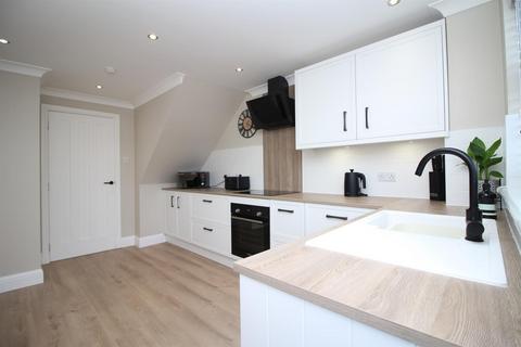8 Allan Road, Whitburn, Bathgate, EH47 0PB