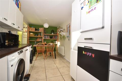 10 Barrowby Close, Garforth, Leeds, LS25 1AE